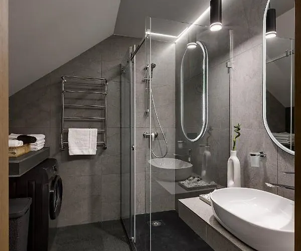 Apartel 4*
